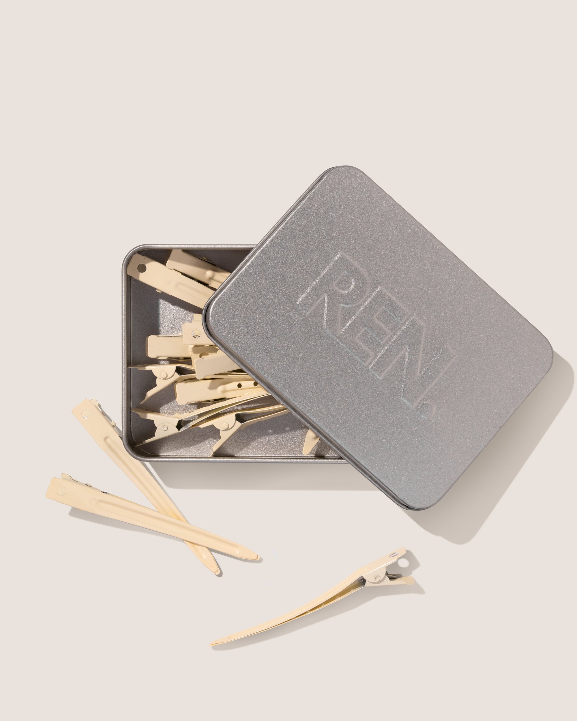 REN. Ultimate brush and Beauty Styling Clips